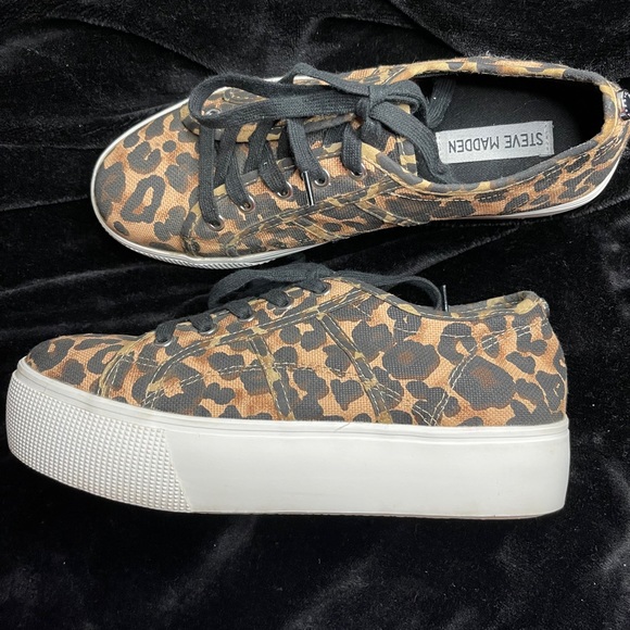 Steve Madden Leopard Print Platform Sneakers - Picture 3 of 4